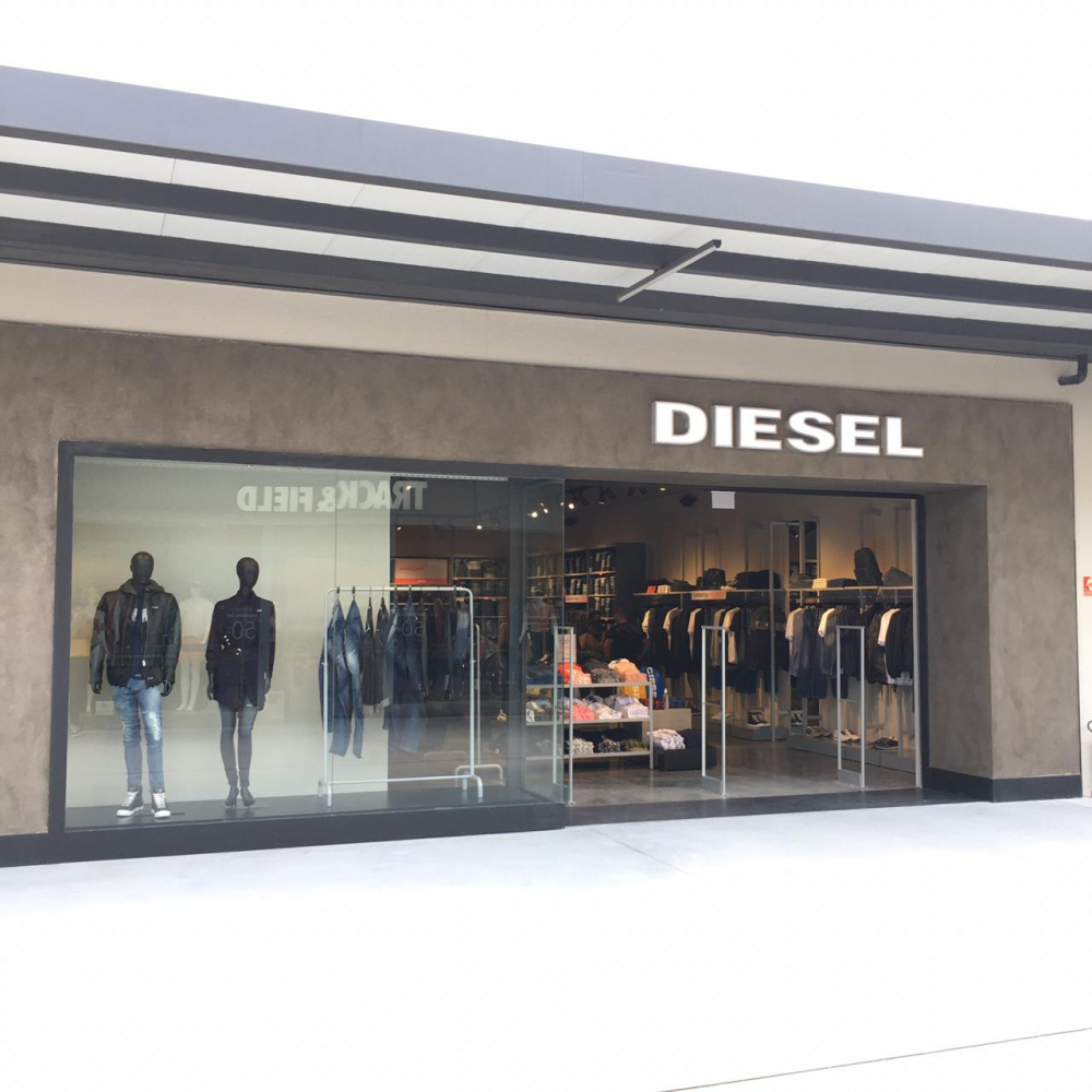 I Fashion Outlet Santa Catarina inaugura  a primeira loja da Diesel no estado 