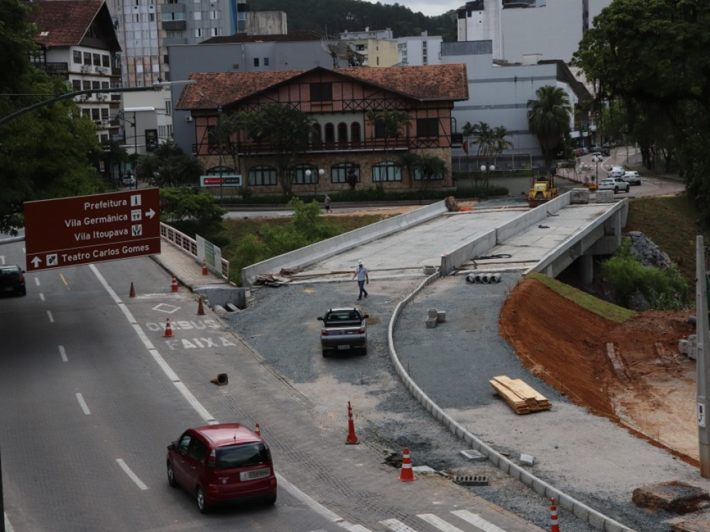 Pavimentação do acesso sobre a Ponte da Rua 15 de Novembro começa nesta quarta-feira