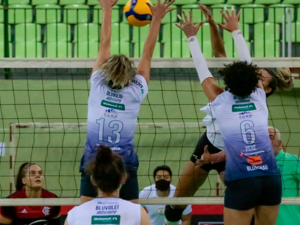 Bluvolei perde para o Sesc Flamengo no tie-break em partida válida pela 2ª rodada da Superliga B