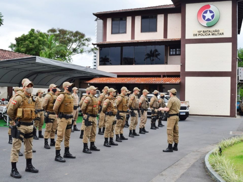 PM de Blumenau recebe reforço em operação contra a pandemia