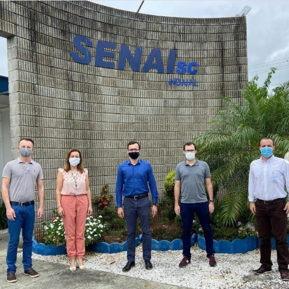 SENAI firma parceria de Iniciação Profissional com alunos de escolas públicas de Indaial e Pomerode