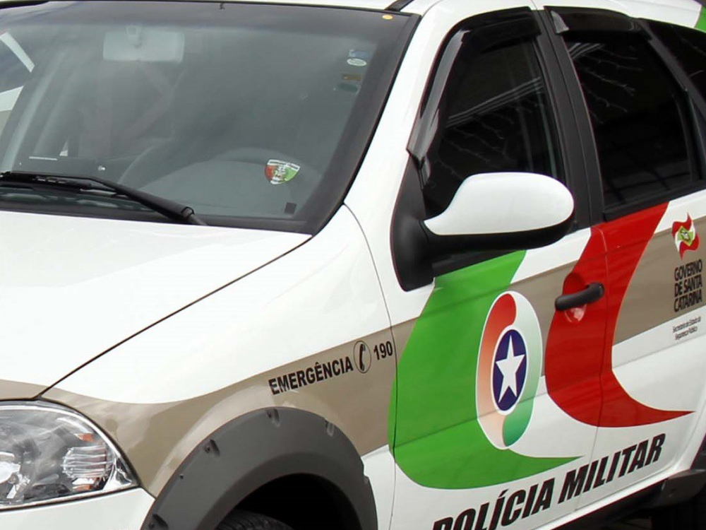 Veículo de Joinville com registro de furto é recuperado pela PM na divisa entre Blumenau e Indaial