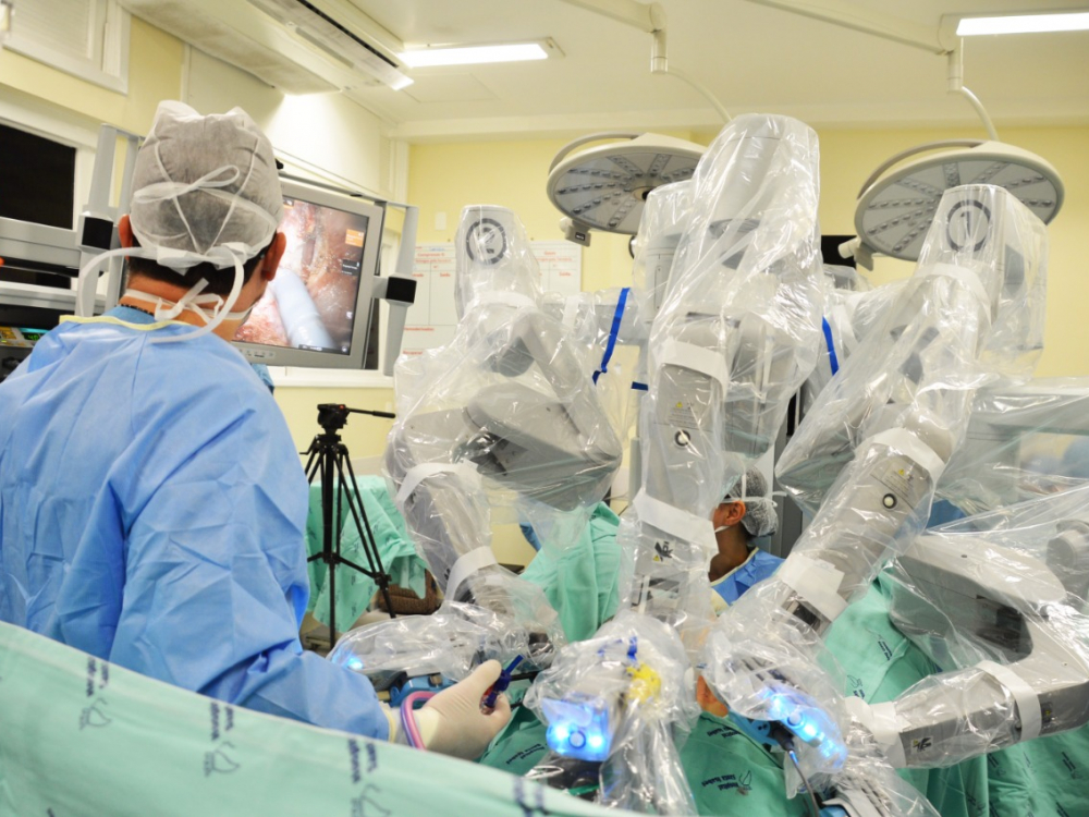 Programa de Cirurgia Robótica do Hospital Santa Isabel completa dois anos