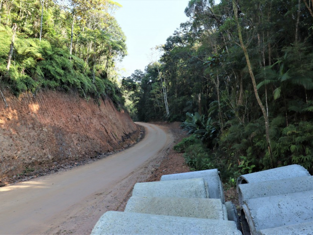 Prefeitura prossegue com as obras para abertura da ligação Velha/Garcia