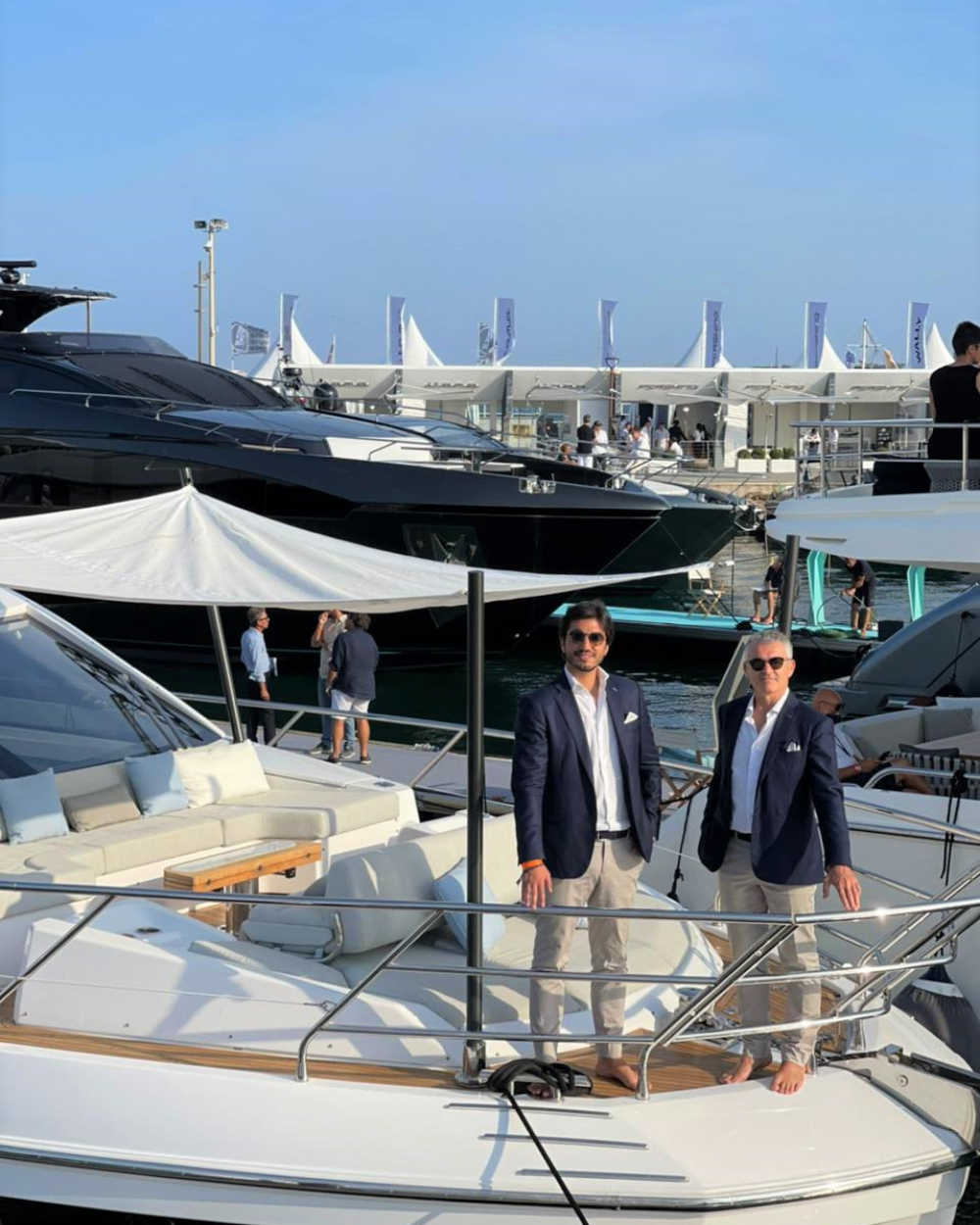 Iate de luxo fabricado em SC é exposto no Cannes Yachting Festival 2021, na França