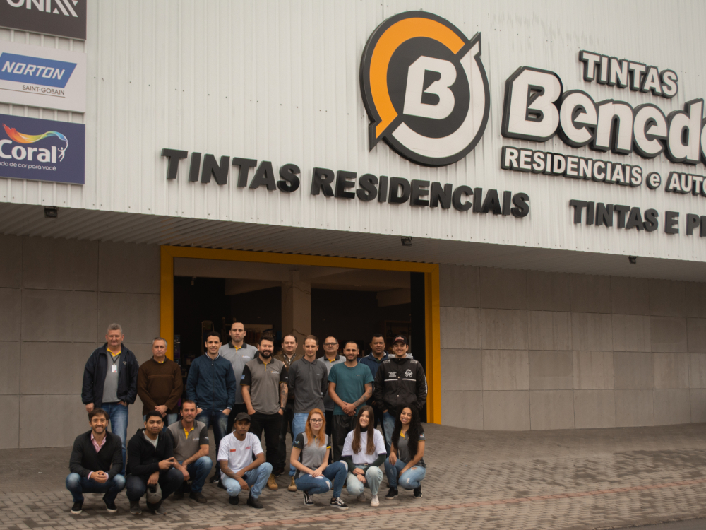 Reinauguração marca os 25 anos do grupo Tintas Benedett em Blumenau