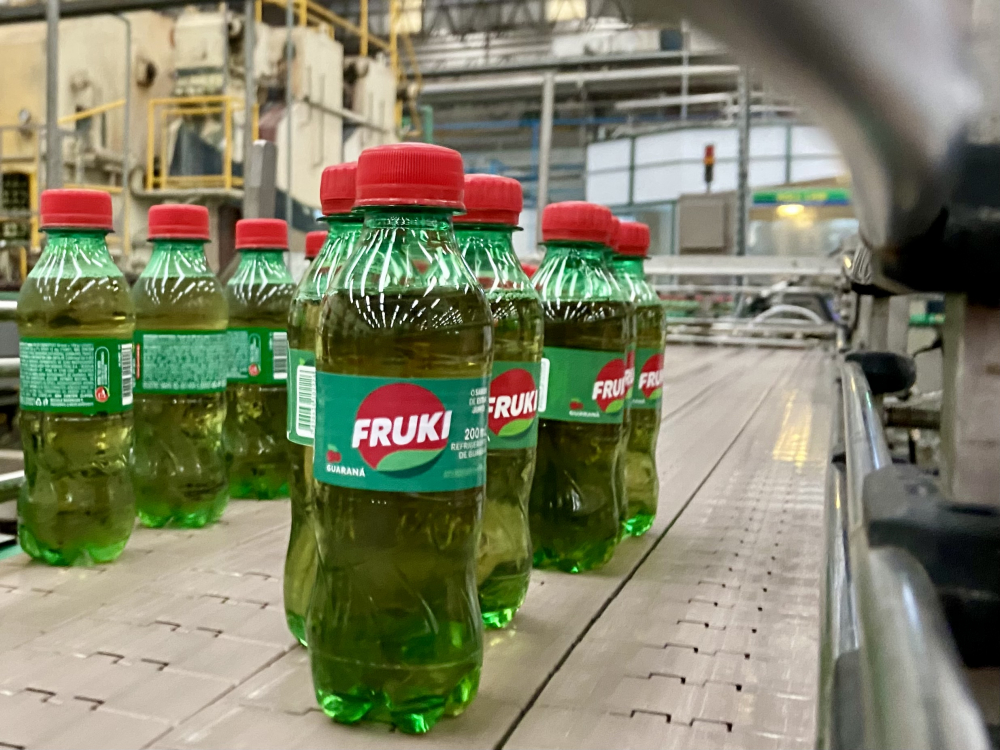 Bebidas Fruki oferece oportunidades de emprego em Blumenau