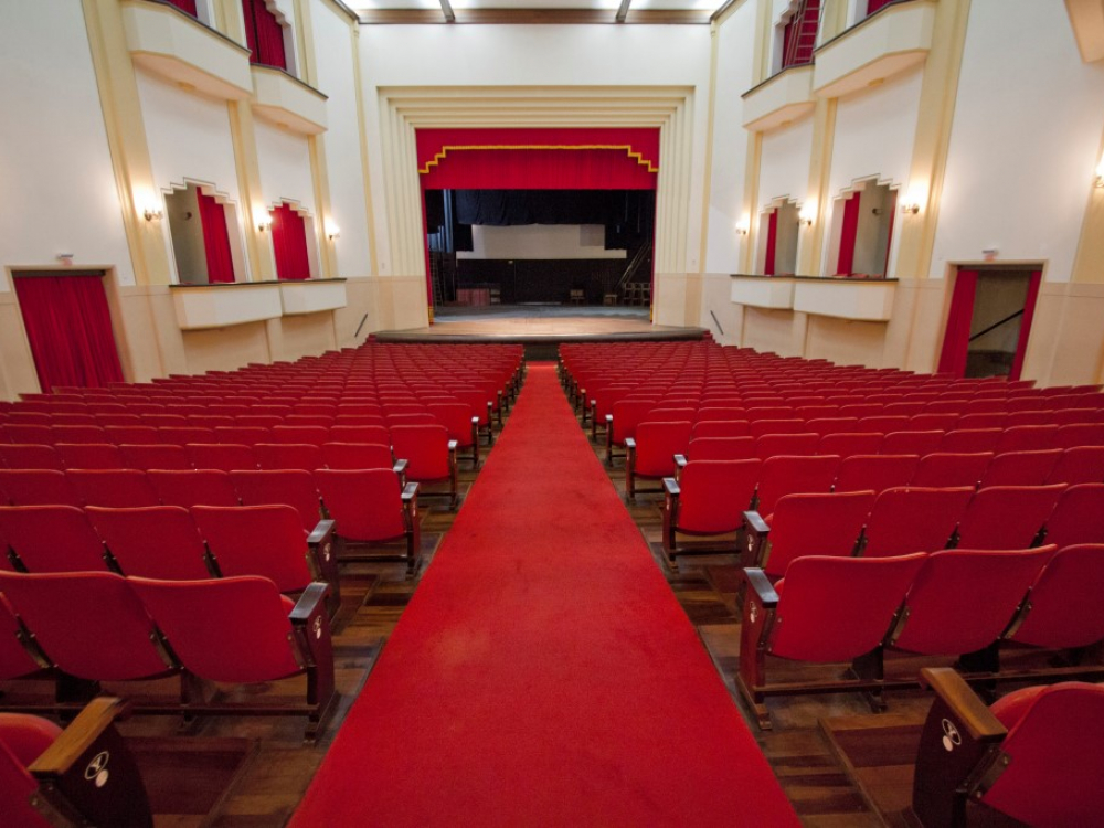 Teatro Carlos Gomes lança edital para retomada de eventos artísticos e culturais em Blumenau