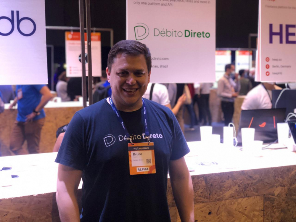 Blumenauense Débito Direto participa do Web Summit, em Lisboa