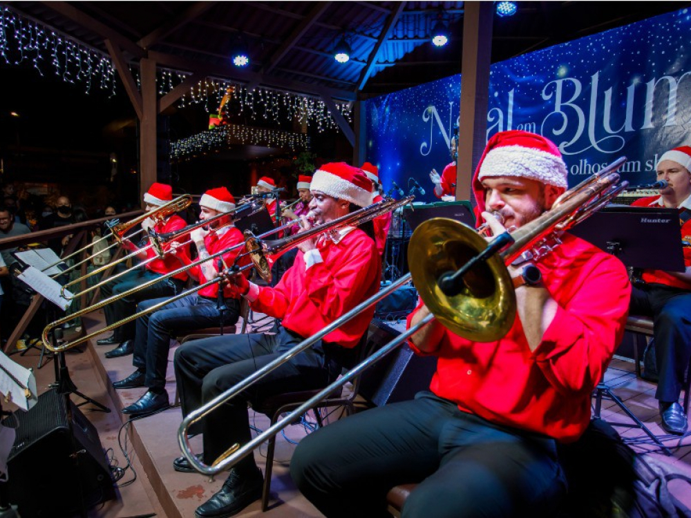 Saiba a programação de apresentações culturais do Natal em Blumenau para este fim de semana