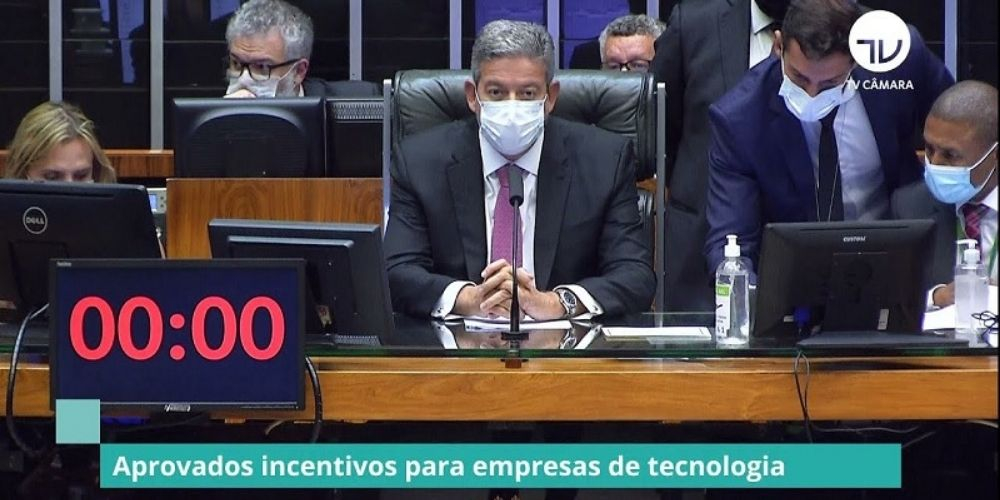 Câmara aprova PEC que preserva benefícios fiscais da Lei de Informática