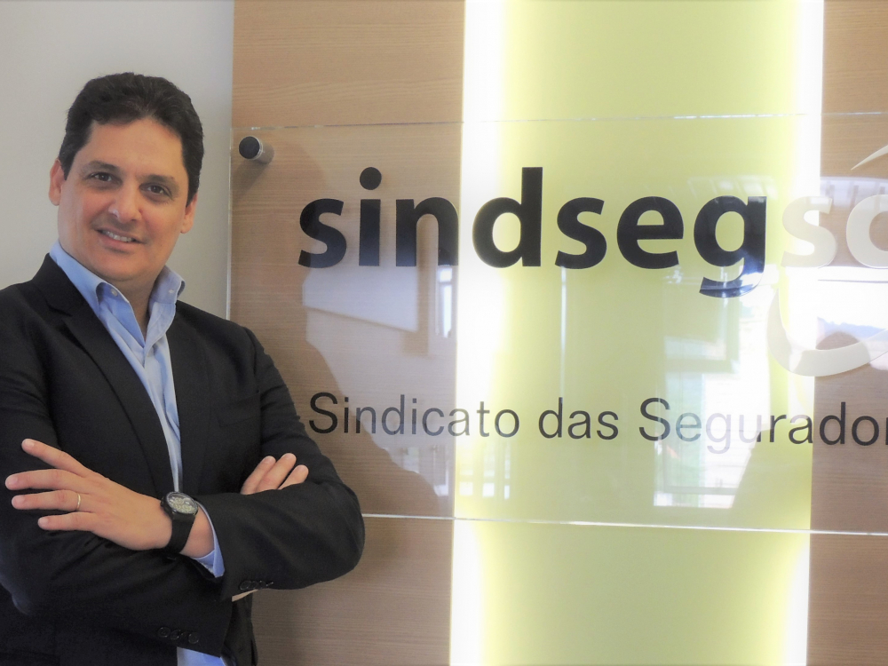 Luciano Vicente da Silveira é eleito presidente do SindsegSC para Gestão 2022/2025