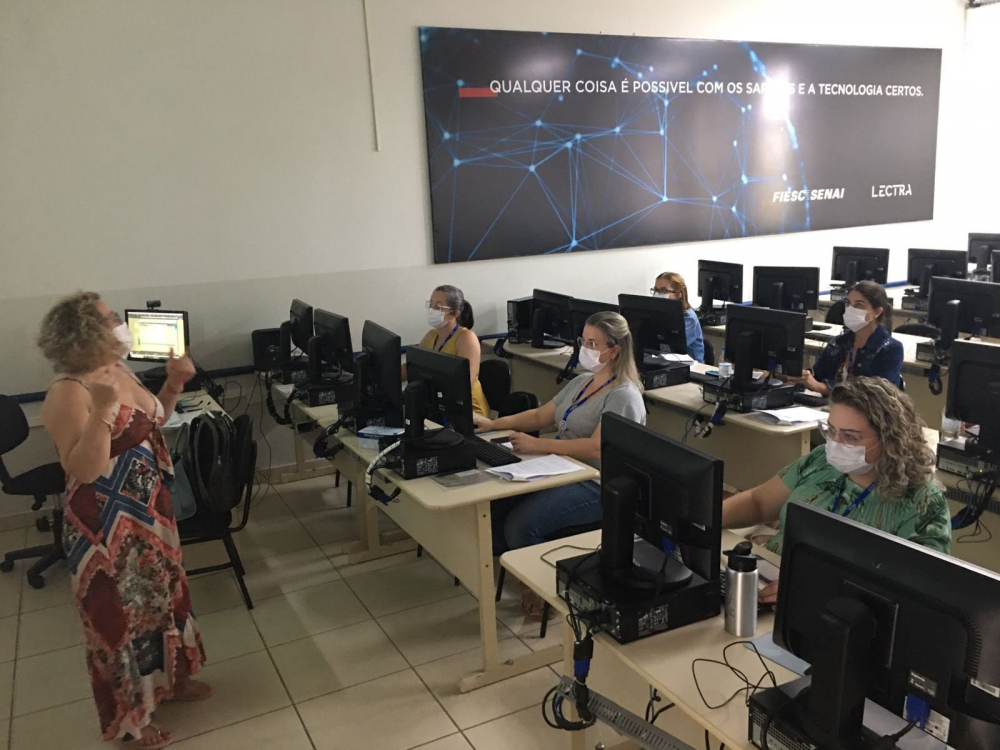  SENAI Vale do Itajaí promove capacitação de docentes em parceria com Lectra Brasil