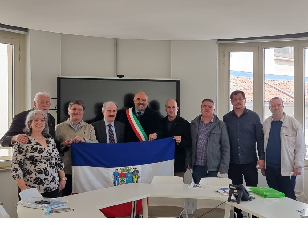 Orleans firma pacto de amizade com Valdobbiadene, na Itália
