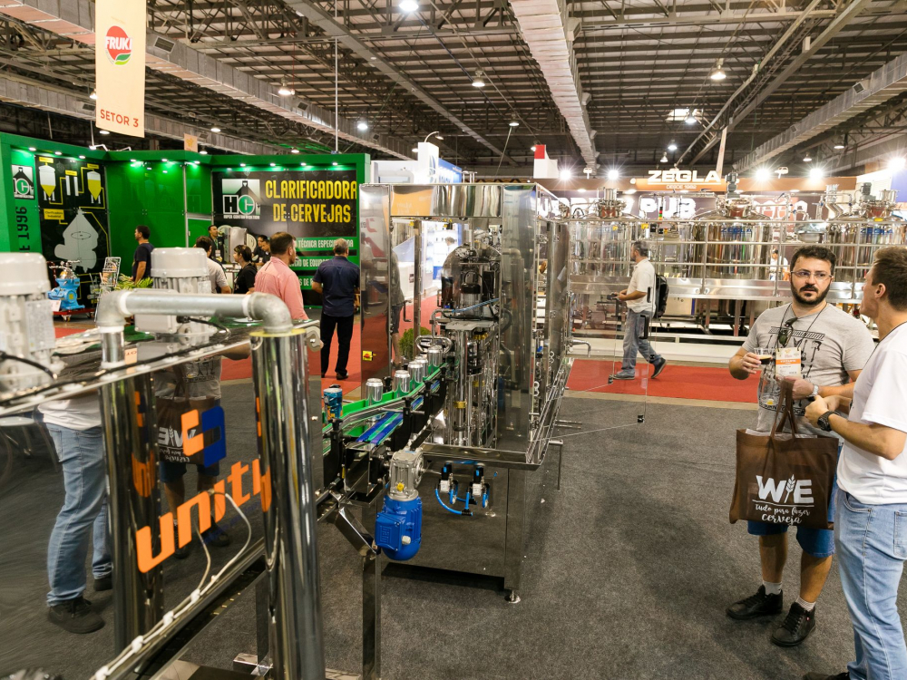 Feira Brasileira da Cerveja reúne expositores do Brasil e exterior, em Blumenau