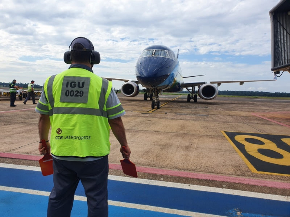 CCR Aeroportos inicia voos diretos entre Foz do IguaÃ§u e Navegantes em parceria com a Azul