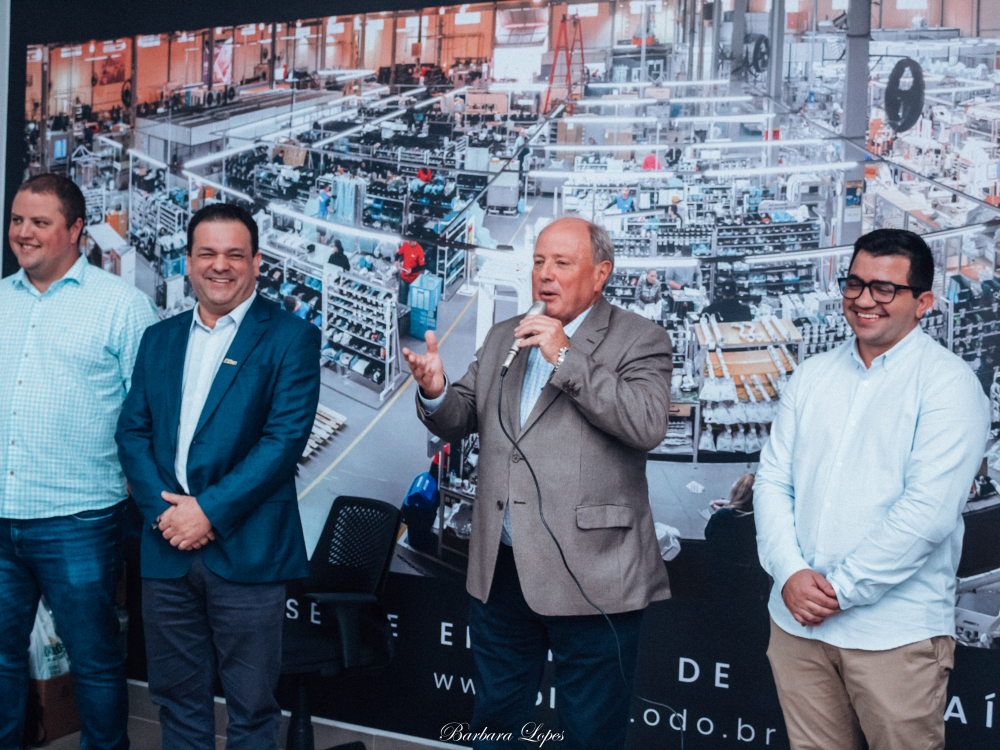 Olsen inaugura nova filial no estilo show room, em Joinville