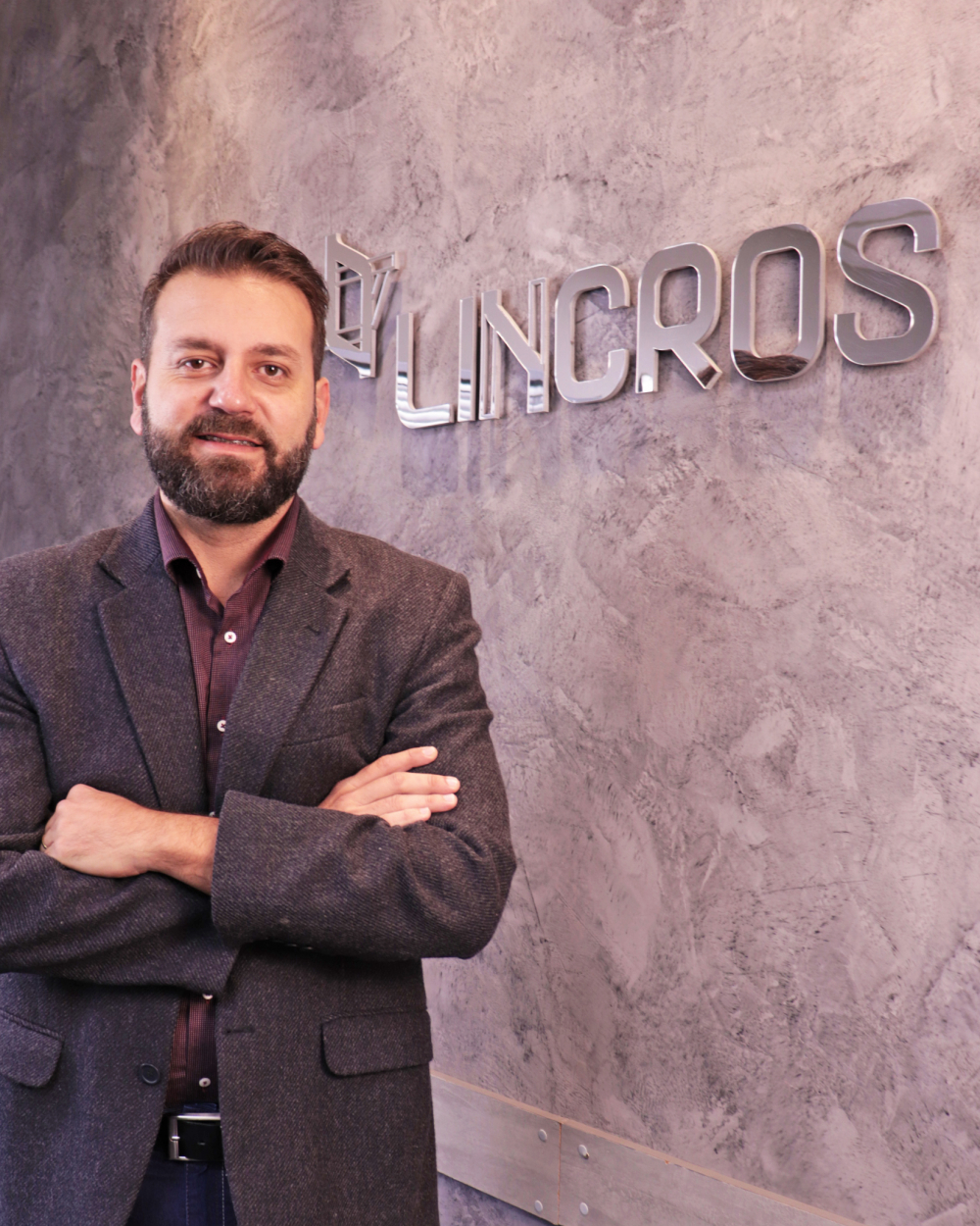 Alternativas para entregas em zonas de risco logístico incluem tecnologia para cotar empresas especializadas