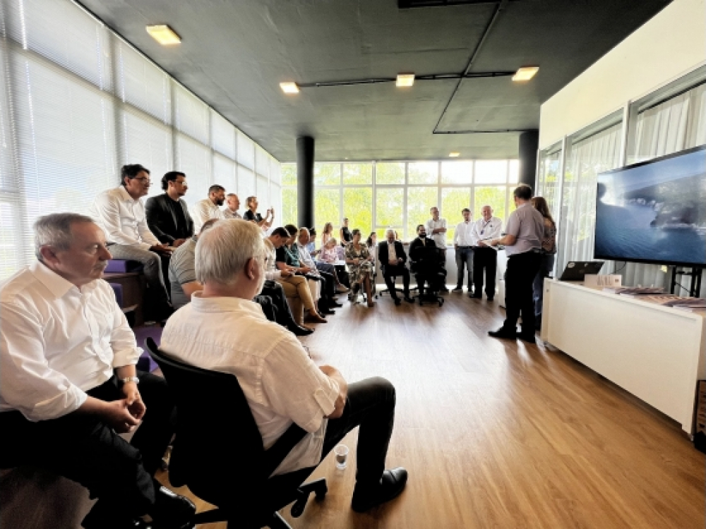 Acib recebe comitiva de empresários alemães interessados em parcerias com a região