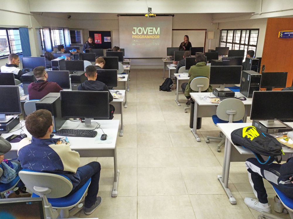 Últimos dias para se inscrever no Jovem Programador 2023