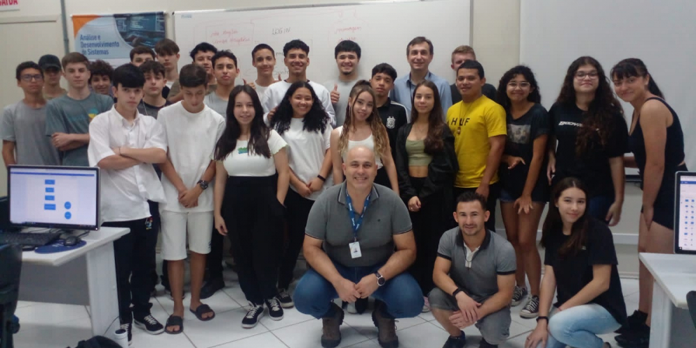 Começam as aulas do curso de Programador de Sistemas entre Novale Hub e Senac