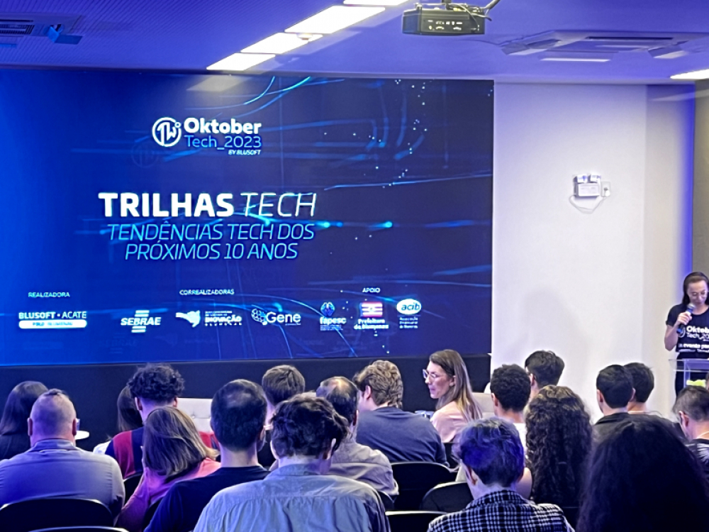 Centro de Inovação de Blumenau sedia OktoberTech, com discussões sobre tecnologia para a cidade