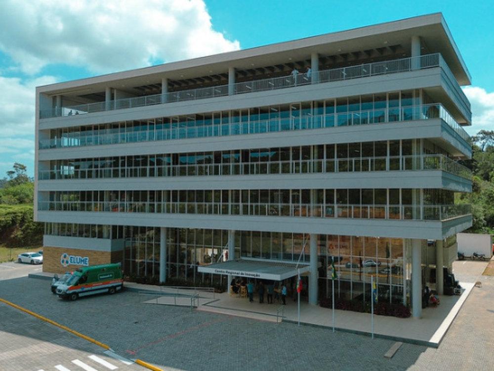 Governo e prefeitura inauguram Centro de Inovação em Itajaí para alavancar ecossistema tecnológico