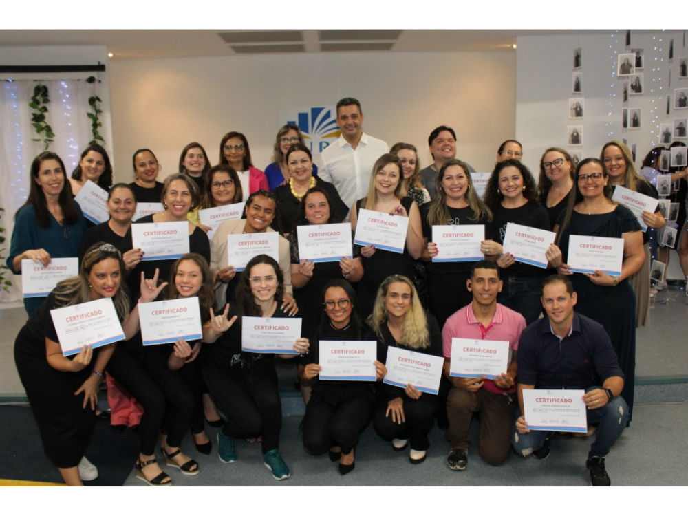 Secretaria de Educação forma mais de 90 participantes do curso gratuito de Libras