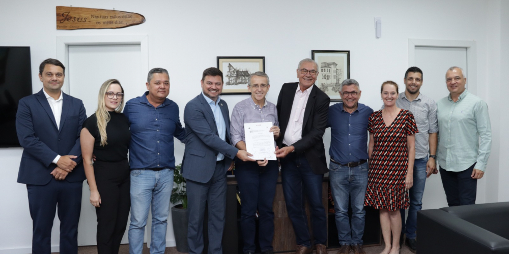 Blumenau adere ao Programa do Estado Simplifica SC