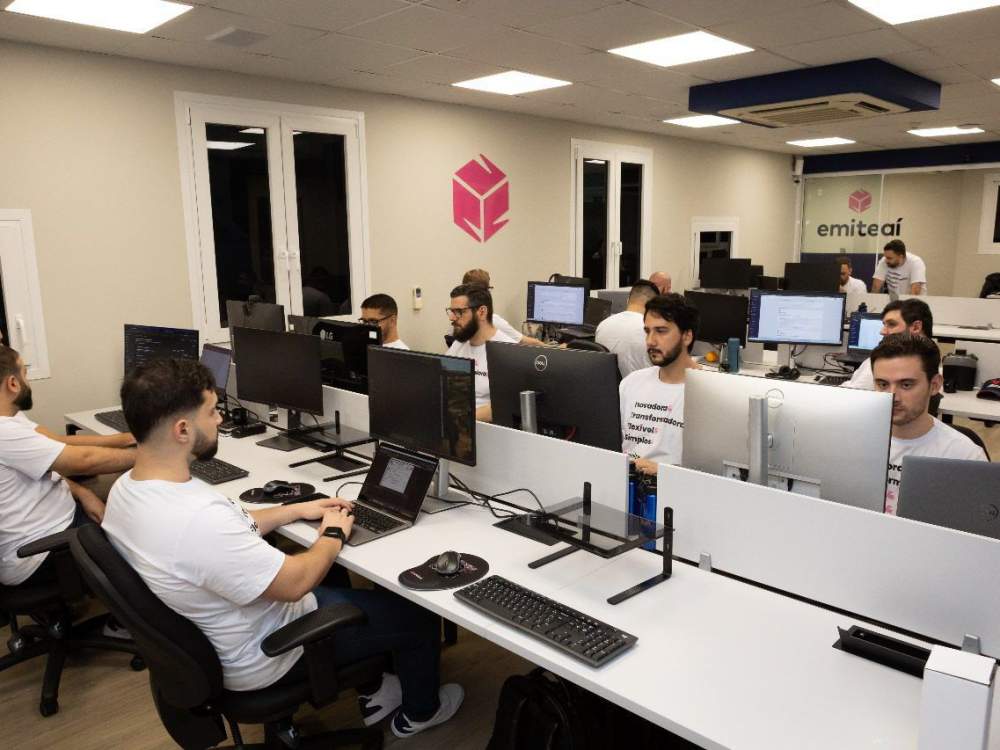 Startup de Blumenau registra crescimento de 200% e apresenta novo espaço
