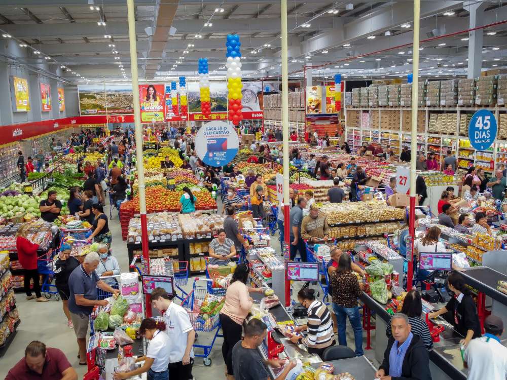 Grupo Koch abre 140 vagas para nova loja em Itajaí