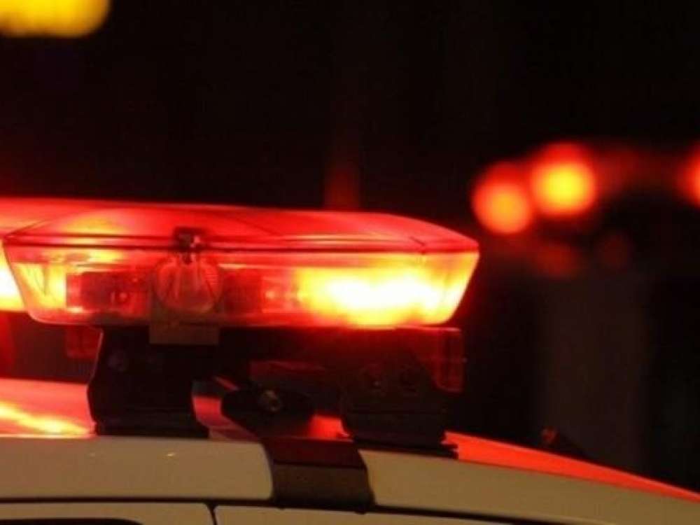 Jovem é detido pela Polícia Militar por tráfico de drogas no bairro Itoupavazinha