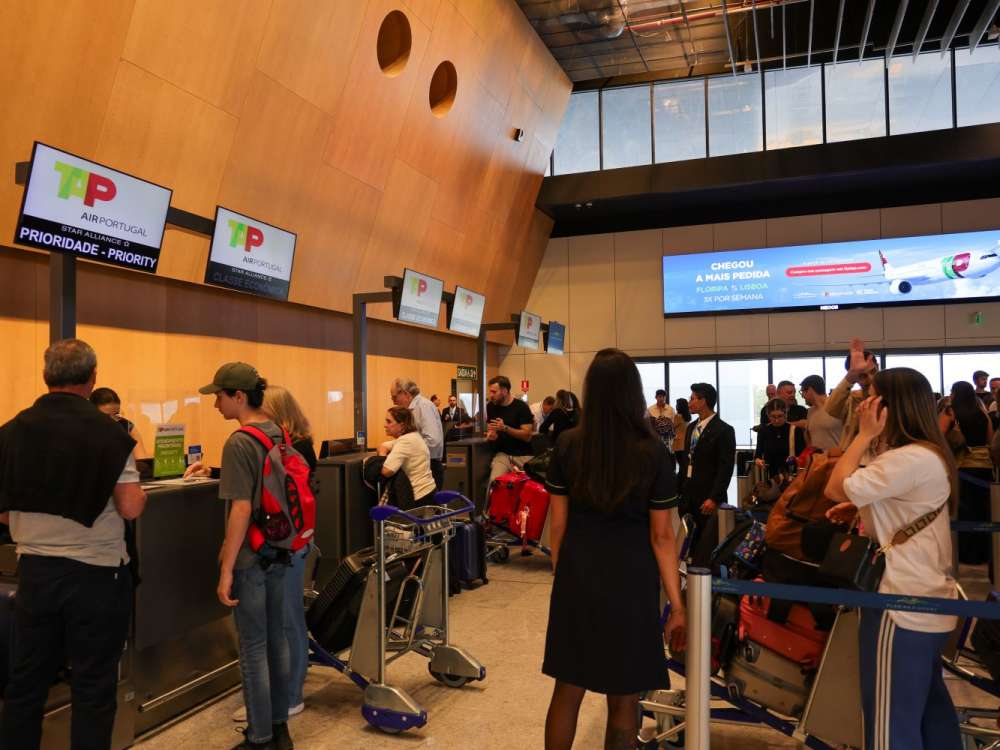 Movimentação de passageiros internacionais em SC tem novo recorde com aumento de 214%