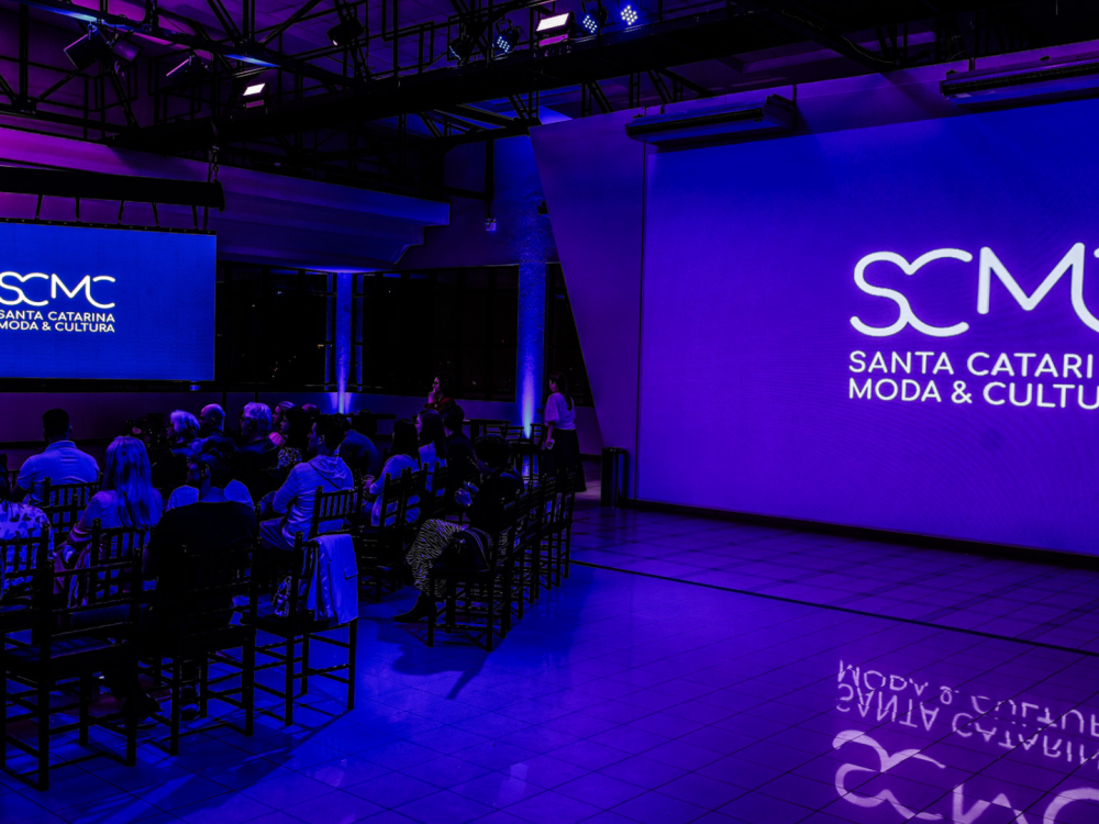 SCMC celebra 20 anos de inovação e transformação na moda e cultura catarinense