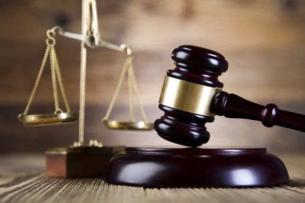 Réu é condenado a 17 anos de prisão por feminicídio em Blumenau