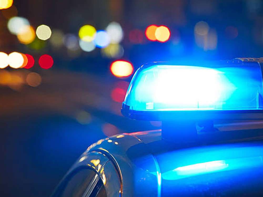 Homem com mandado de prisão tenta fugir da polícia e é preso após perseguição em Blumenau