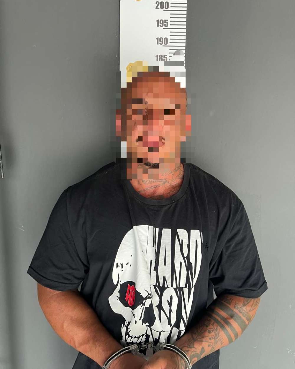 Polícia Civil prende homem por comércio de anabolizantes e maus-tratos a animais em Blumenau