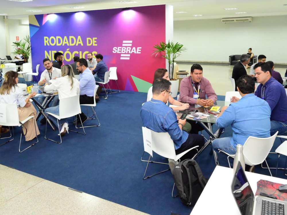 Sebrae/SC e Lojas Renner promovem Rodada de Negócios para microempresários do setor têxtil em Blumenau