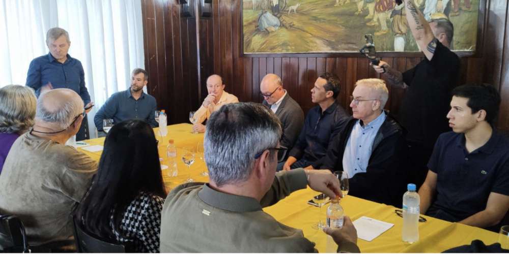 SEPROSC promove primeiro almoço com empresários e gestores do setor de tecnologia em Blumenau
