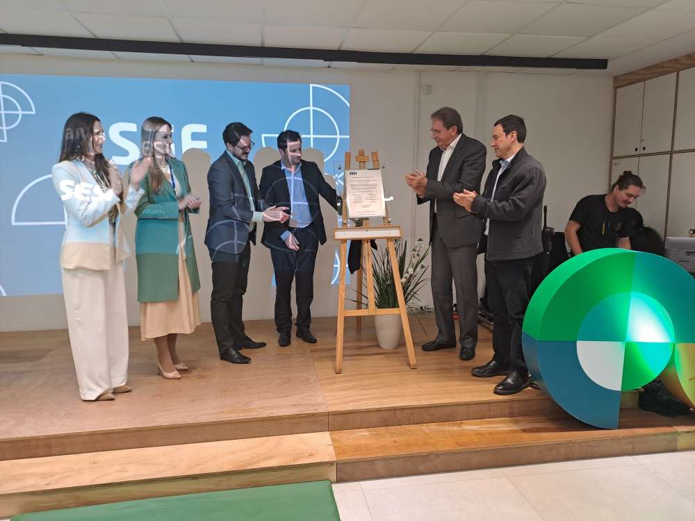 Escola SESI de Itajaí recebe certificação nacional de excelência em gestão escolar