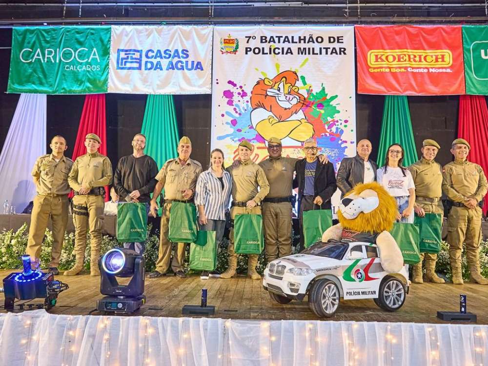 Carioca Calçados apoia há 23 anos o PROERD no programa contra as drogas e a violência infantojuvenil