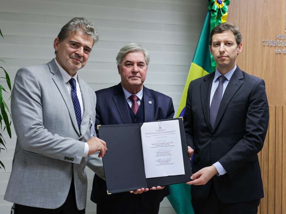 TJSC e Unimed Grande Florianópolis assinam convênio para reforçar decisões técnicas