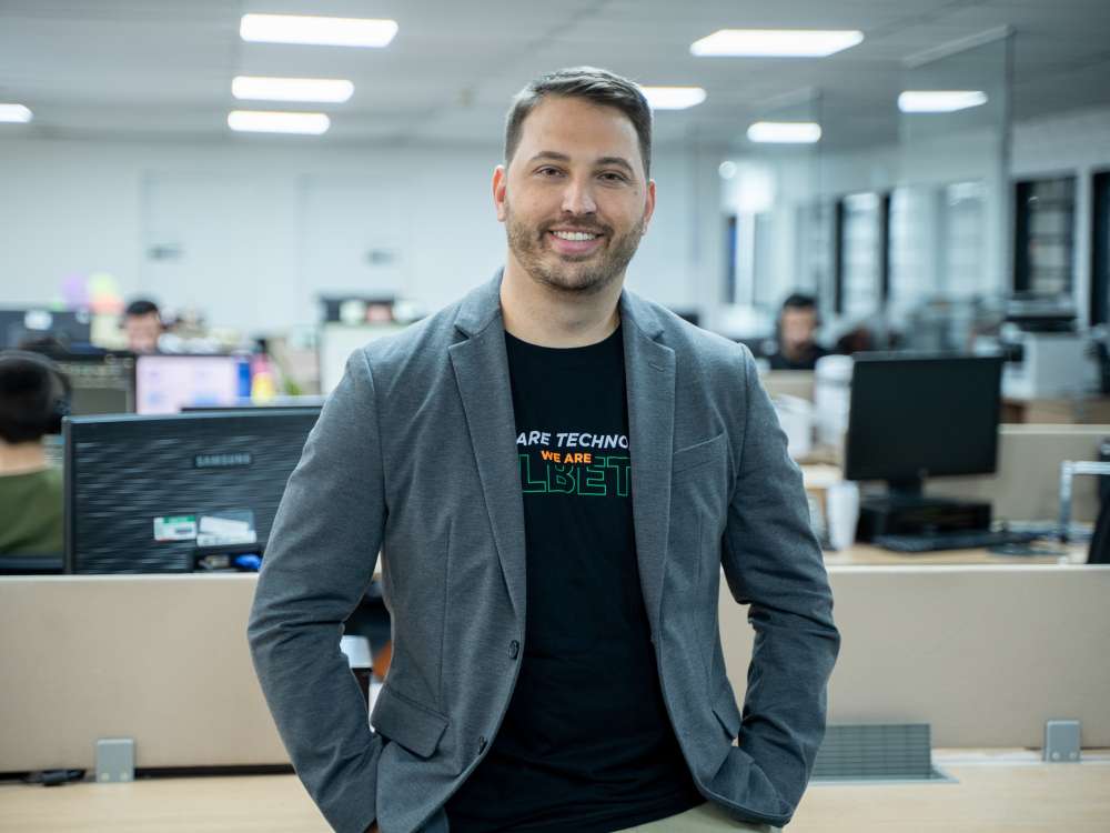 Selbetti expande programa de parcerias para acelerar crescimento e internacionalização