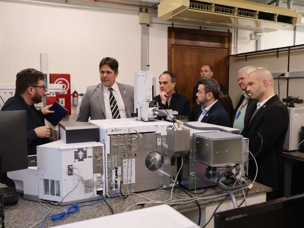 Com investimento de R$ 2,4 milhões do Governo do Estado, Fapesc e Furb inauguram ampliação de laboratório 