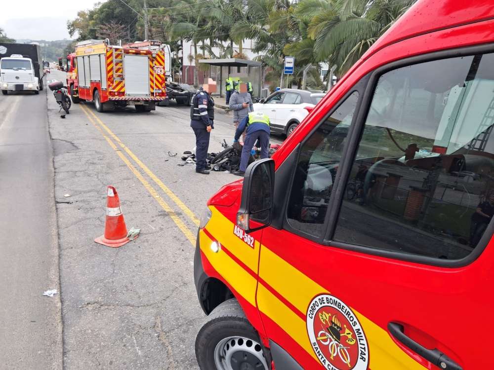 Acidente entre motocicletas deixa uma vítima fatal em Blumenau