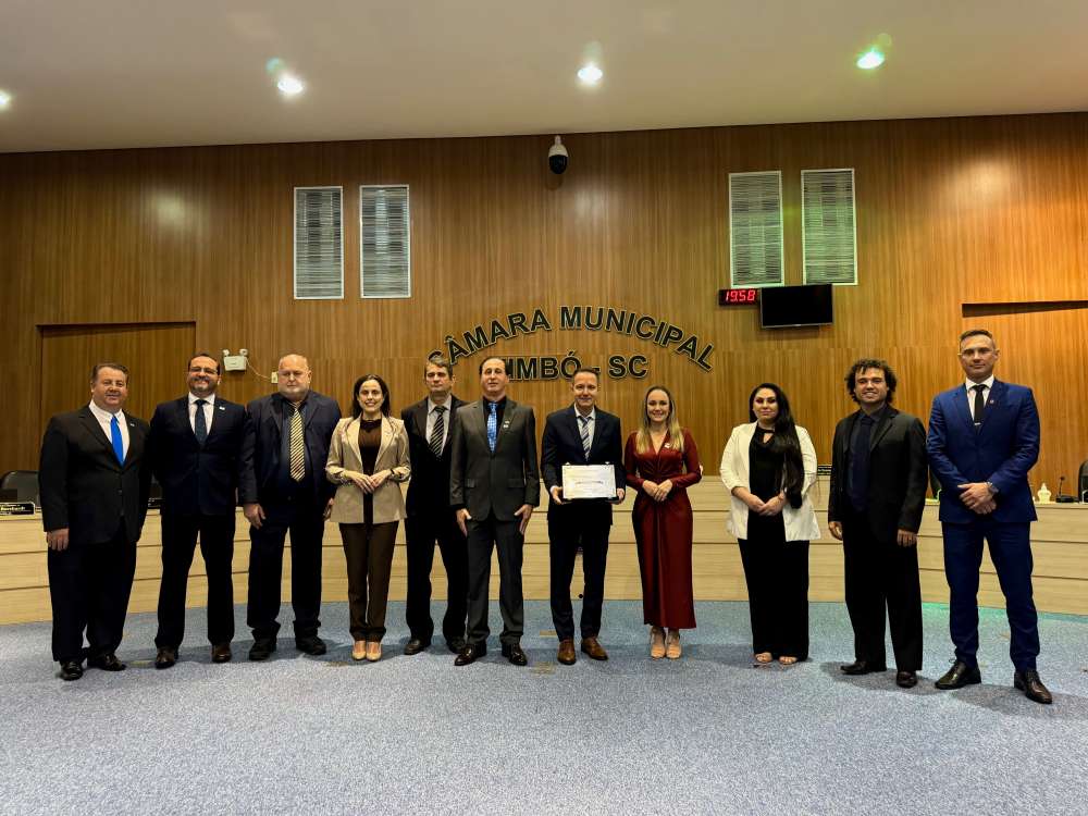 Fabiano Busnardo, fundador e presidente da Unifique, recebe título de cidadão timboense