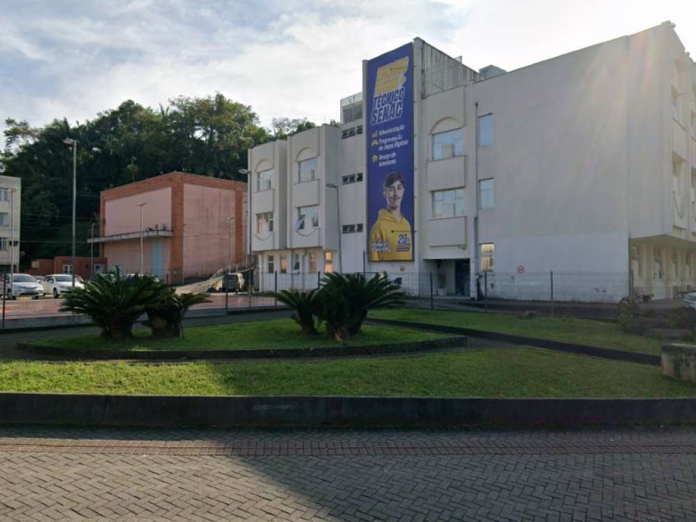 Senac Blumenau promove curso gratuito de cuidador de idosos