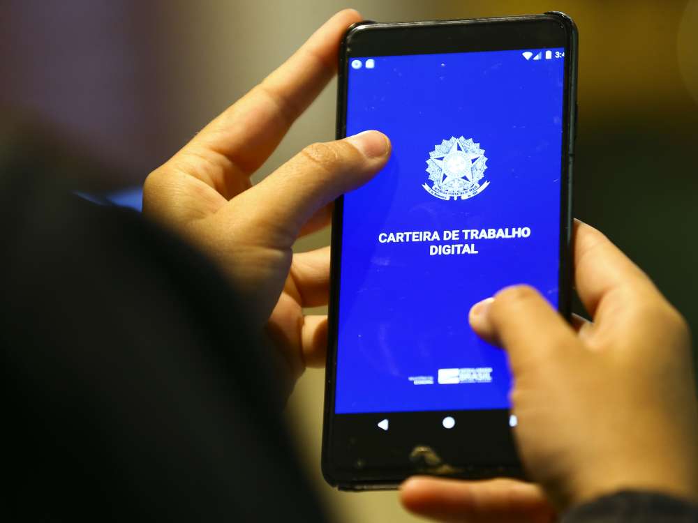 Indústria catarinense fecha 1,75 mil vagas de emprego em agosto