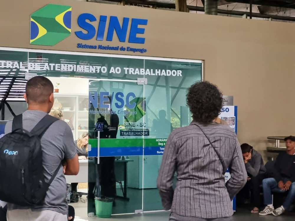 Santa Catarina tem mais de 9 mil vagas abertas pelo Sine
