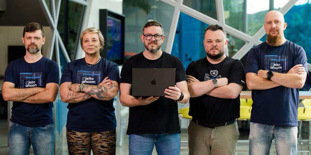 AMcom abre mais de 40 vagas para setor de tecnologia